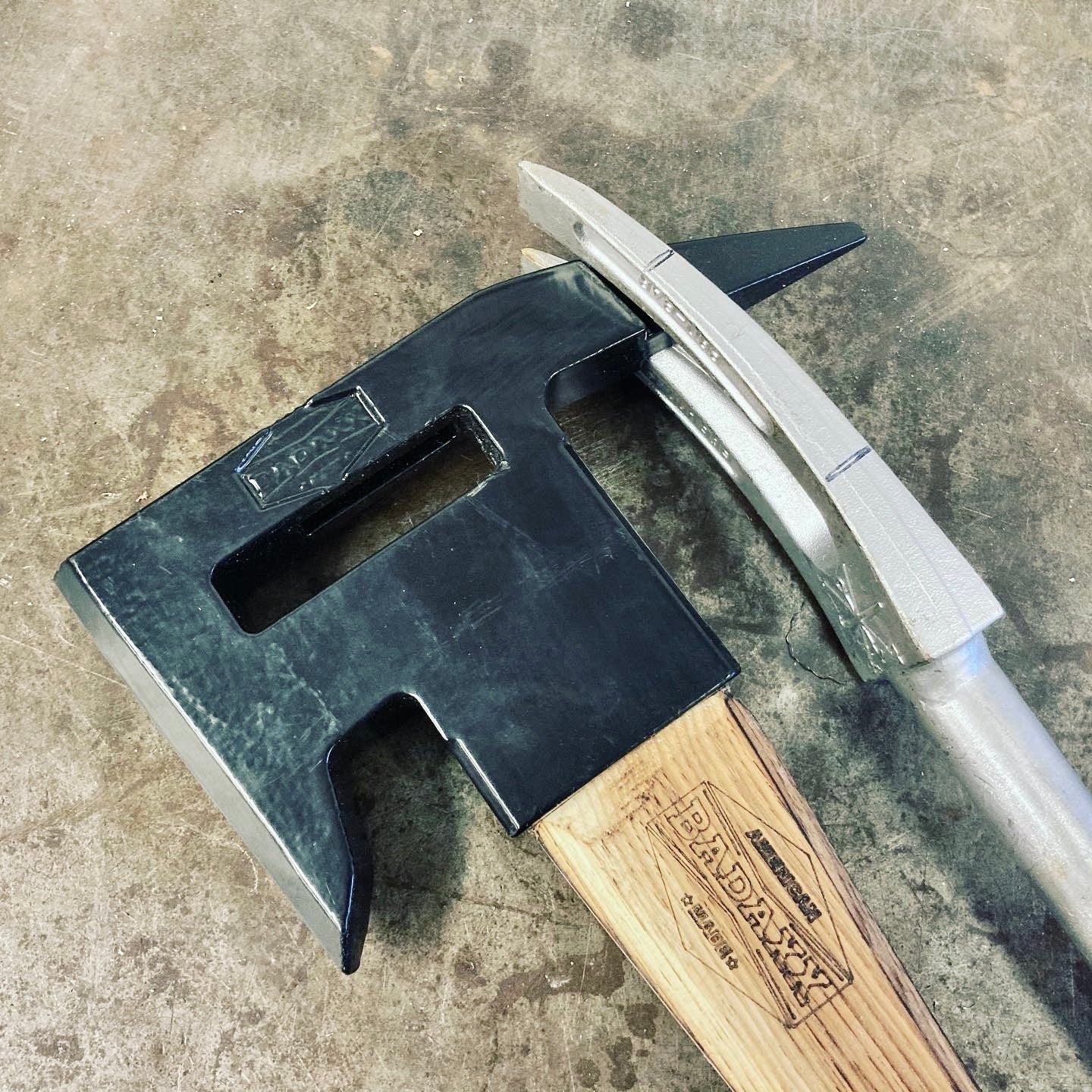 The BADAXX - 6 Lb / Hickory Handle