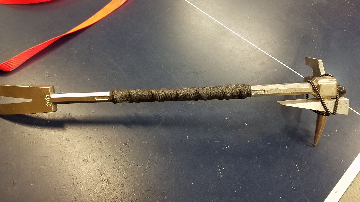 MAXX-REX Halligan
