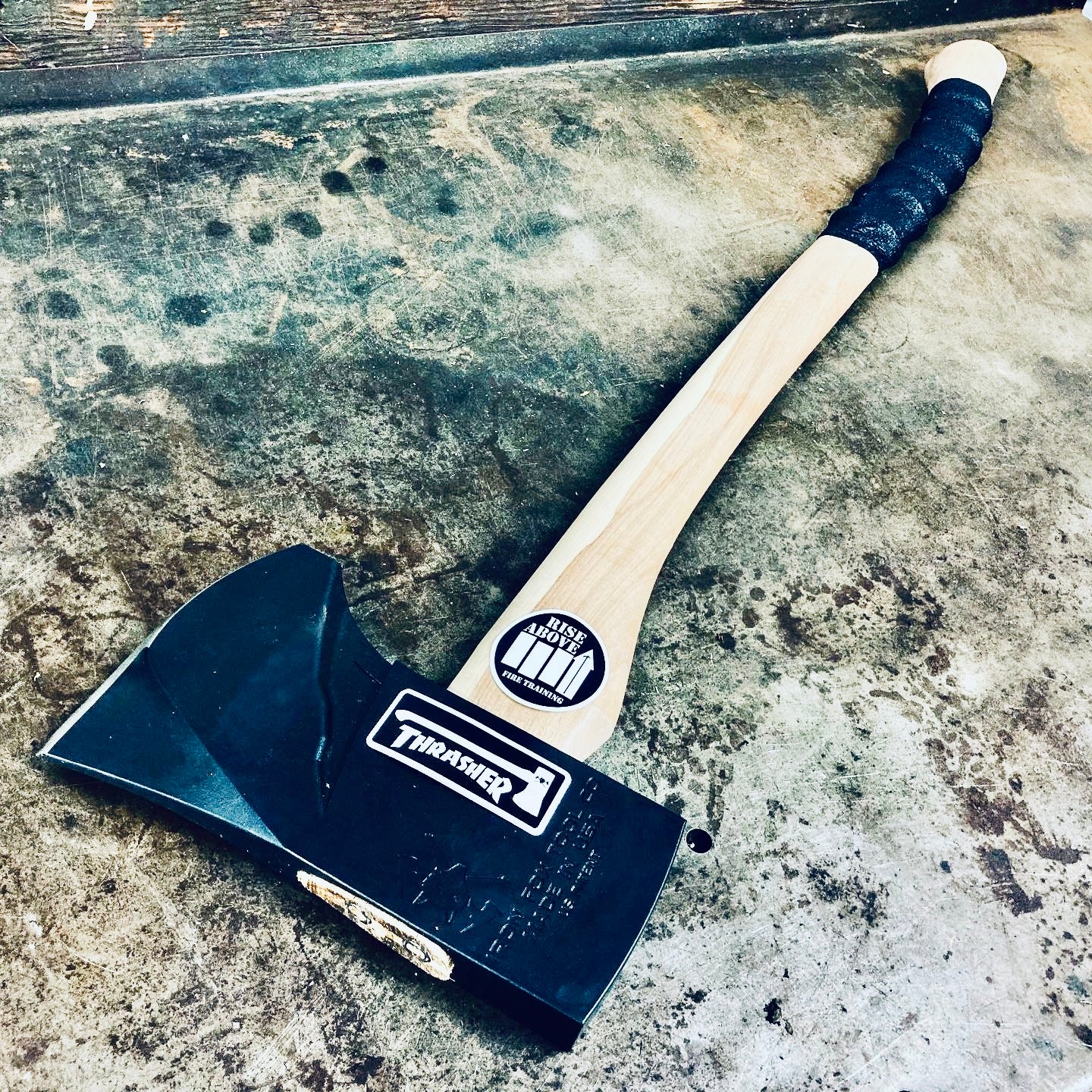 IRON FOX Flat-Head Axe - 8 Lb