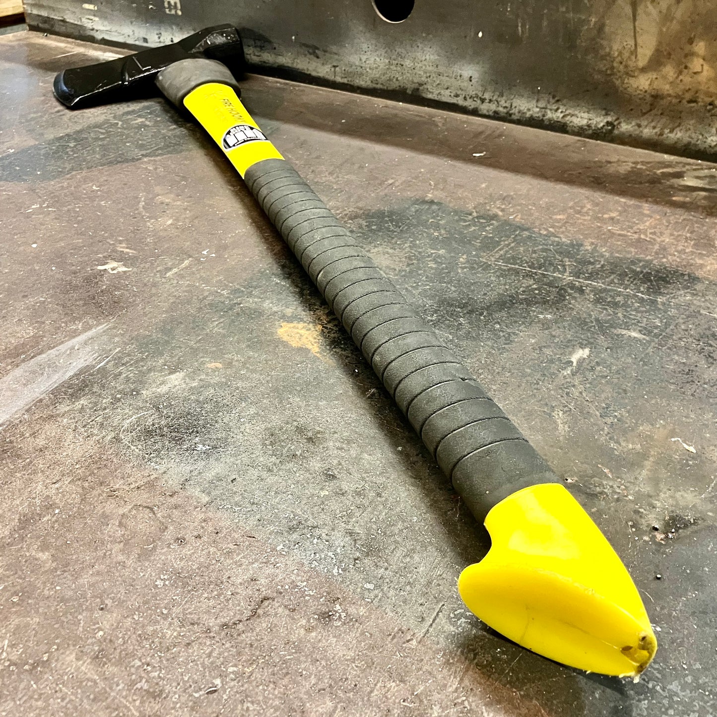 The LUCKY 7 AXE - 7 Lb