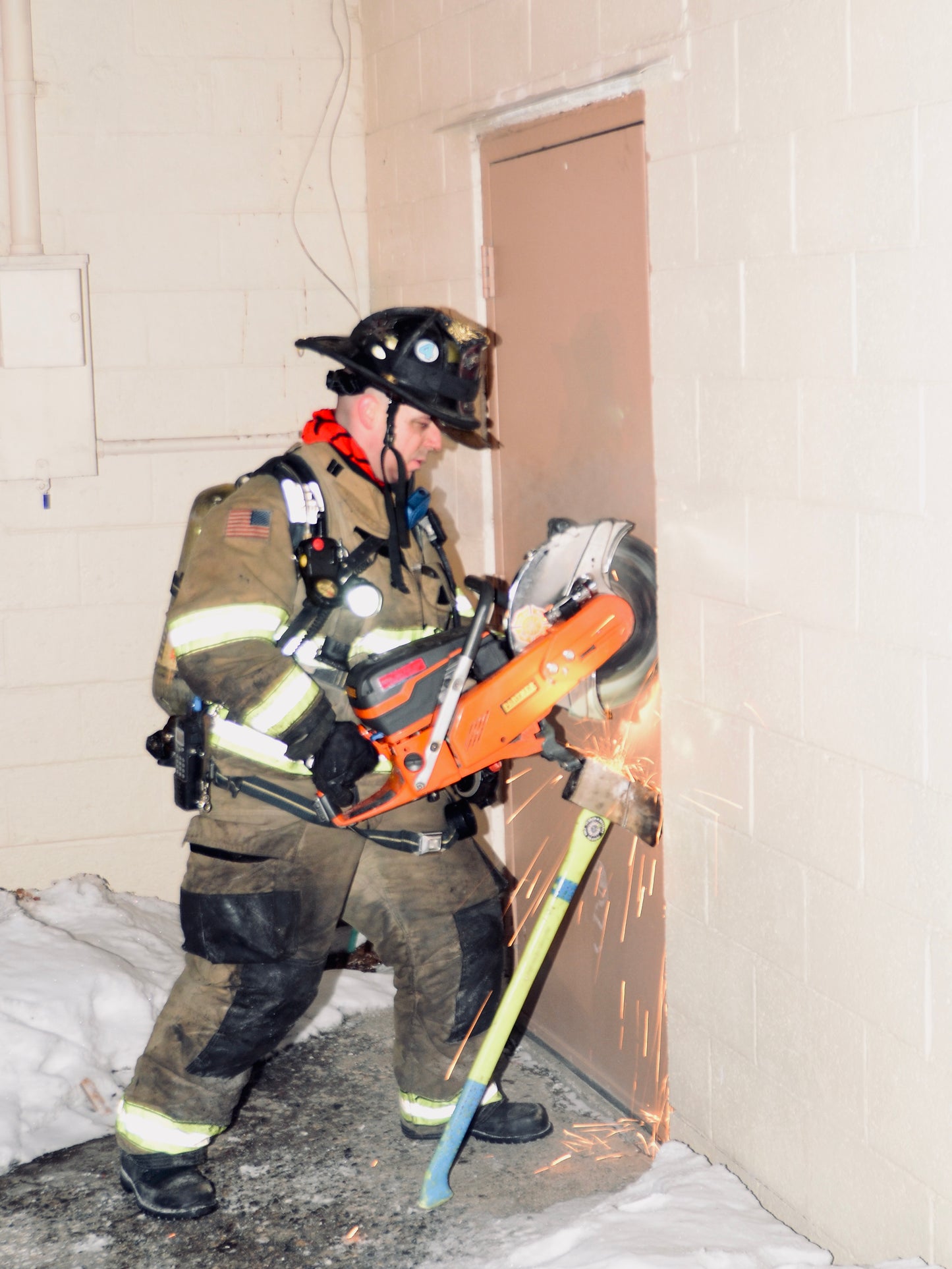 Husqvarna K970 GASOLINE RESCUE SAW - 14"