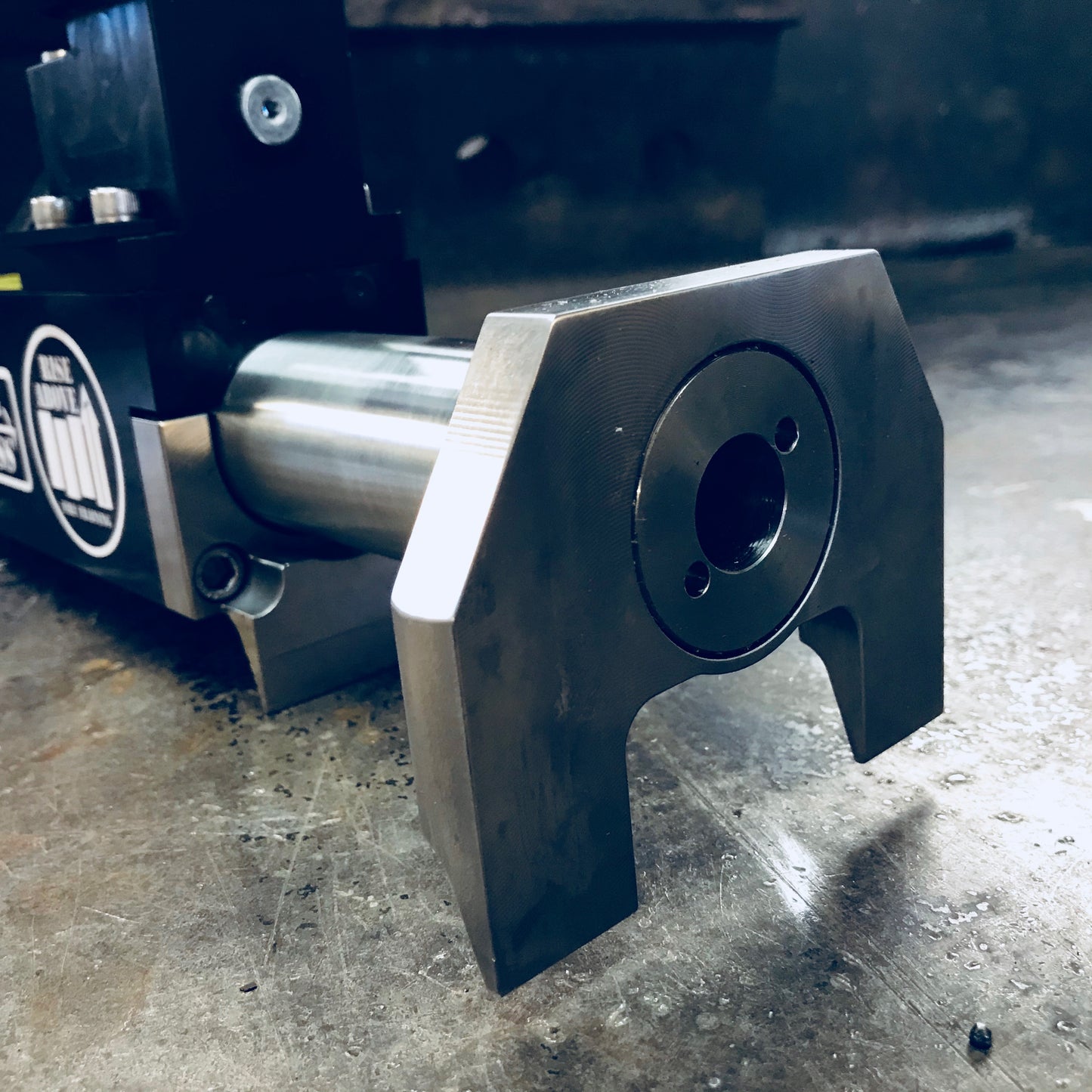 The HYDRA-RAM Hydraulic Door-Opener