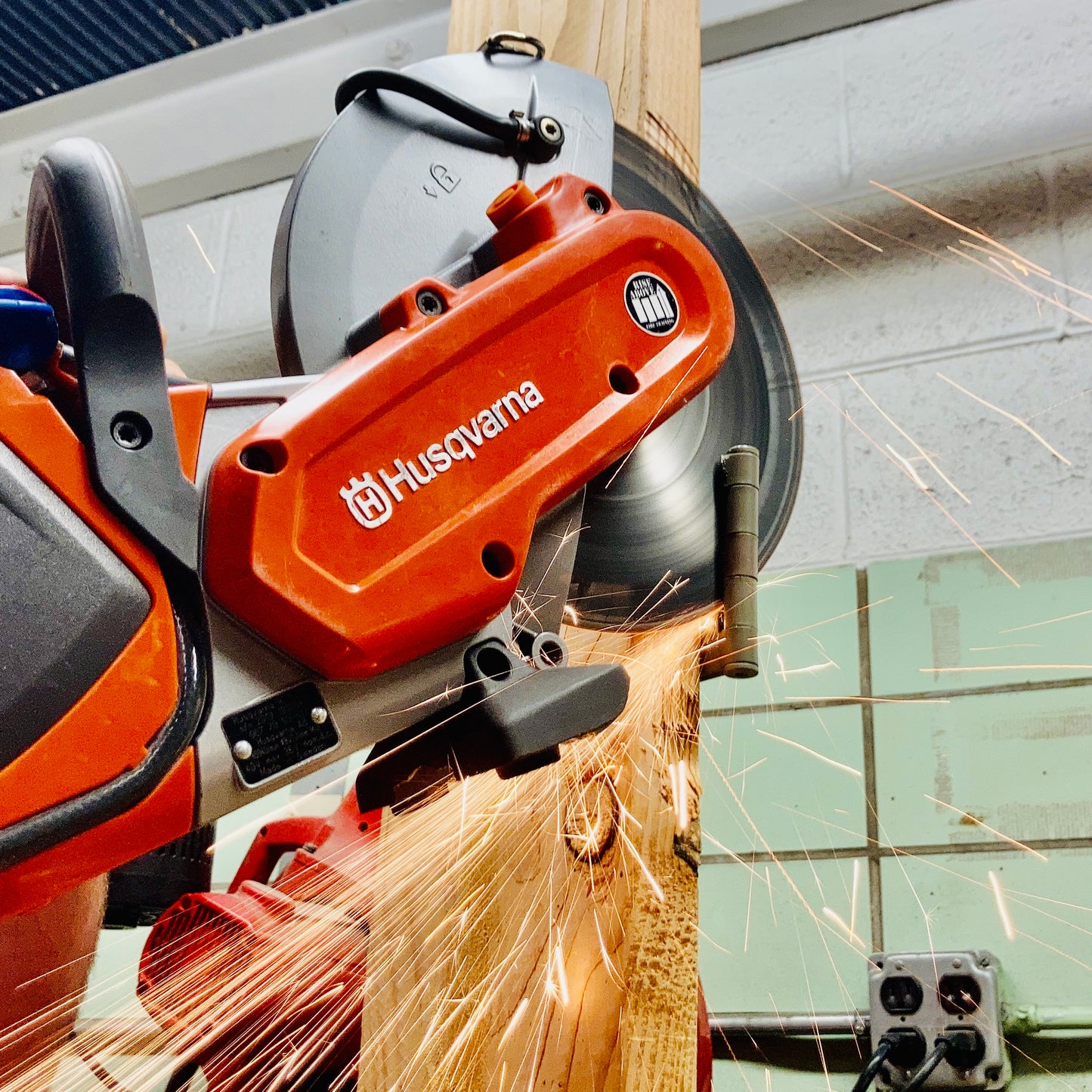 Husqvarna K1 BATTERY RESCUE SAW - 14"