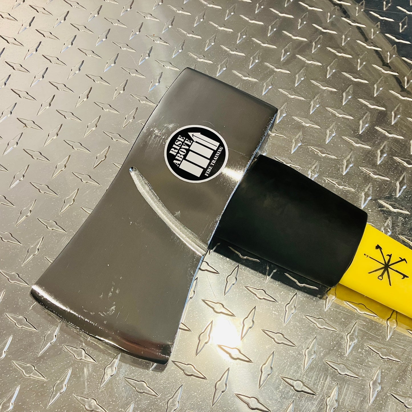 LOCK-SLOT 8 Axe - 8 Lb