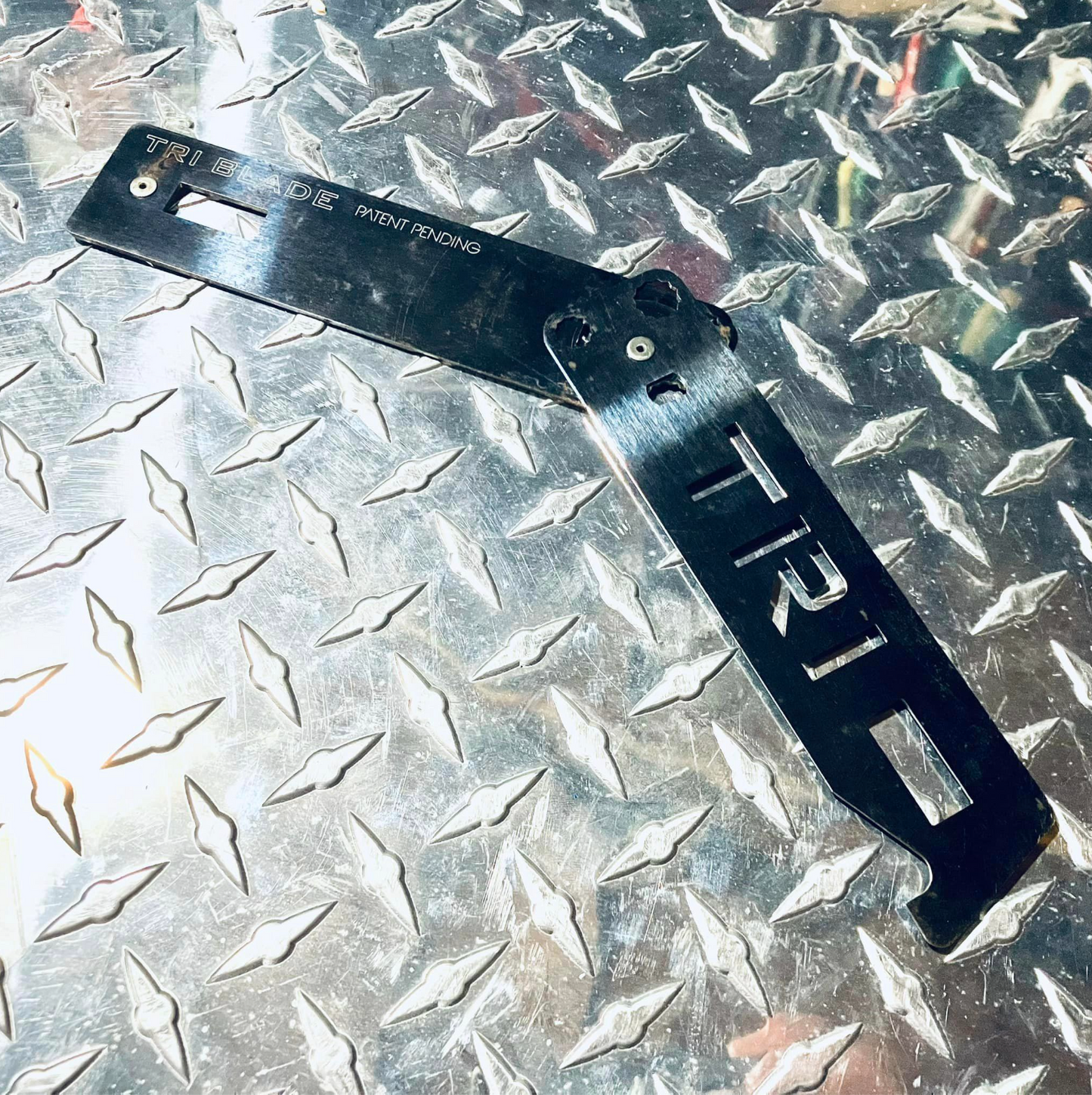 USED: Tri-Blade Shove Knife Combo Tool