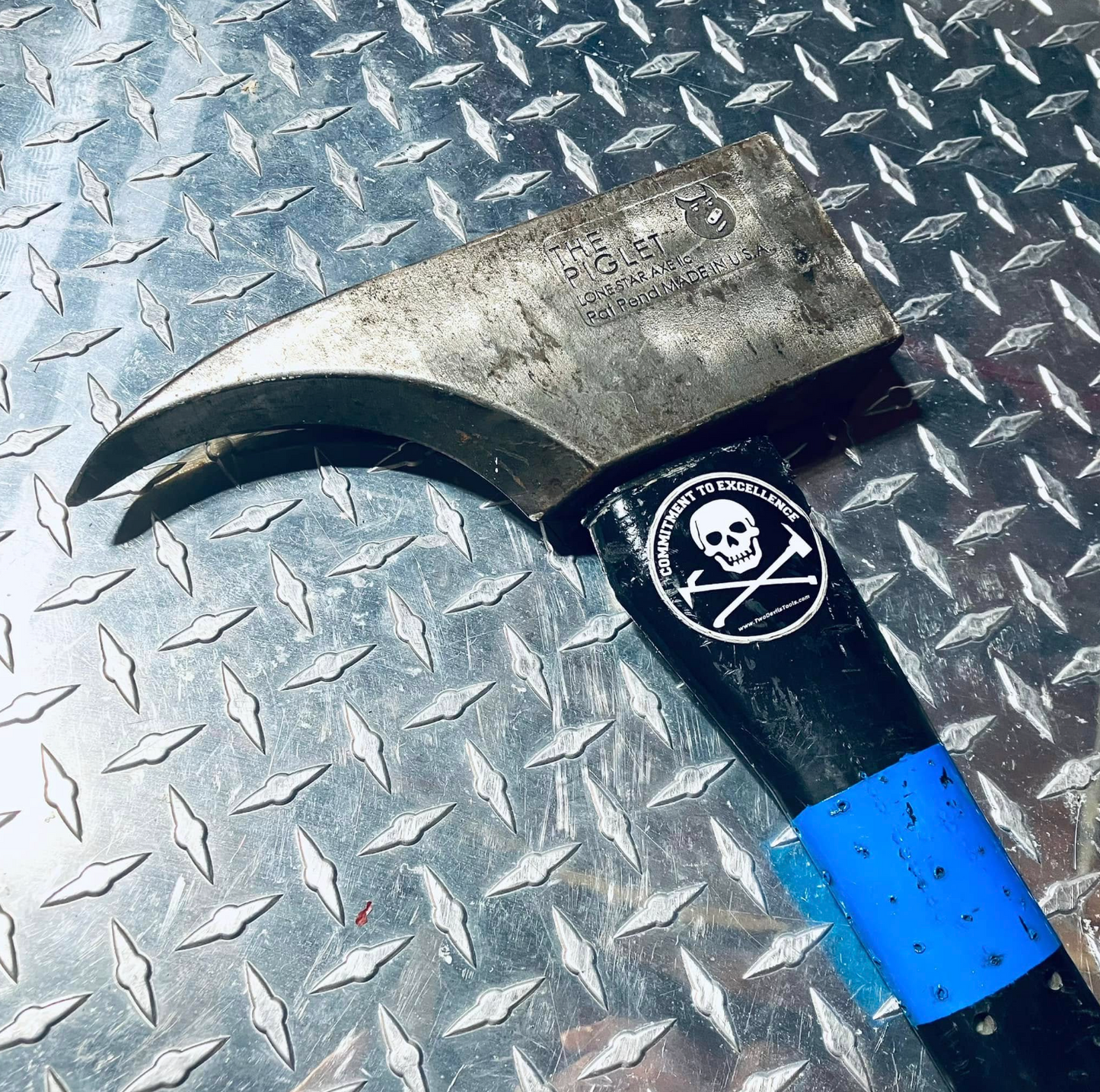 USED: Piglet, 28" Fiberglass Handle