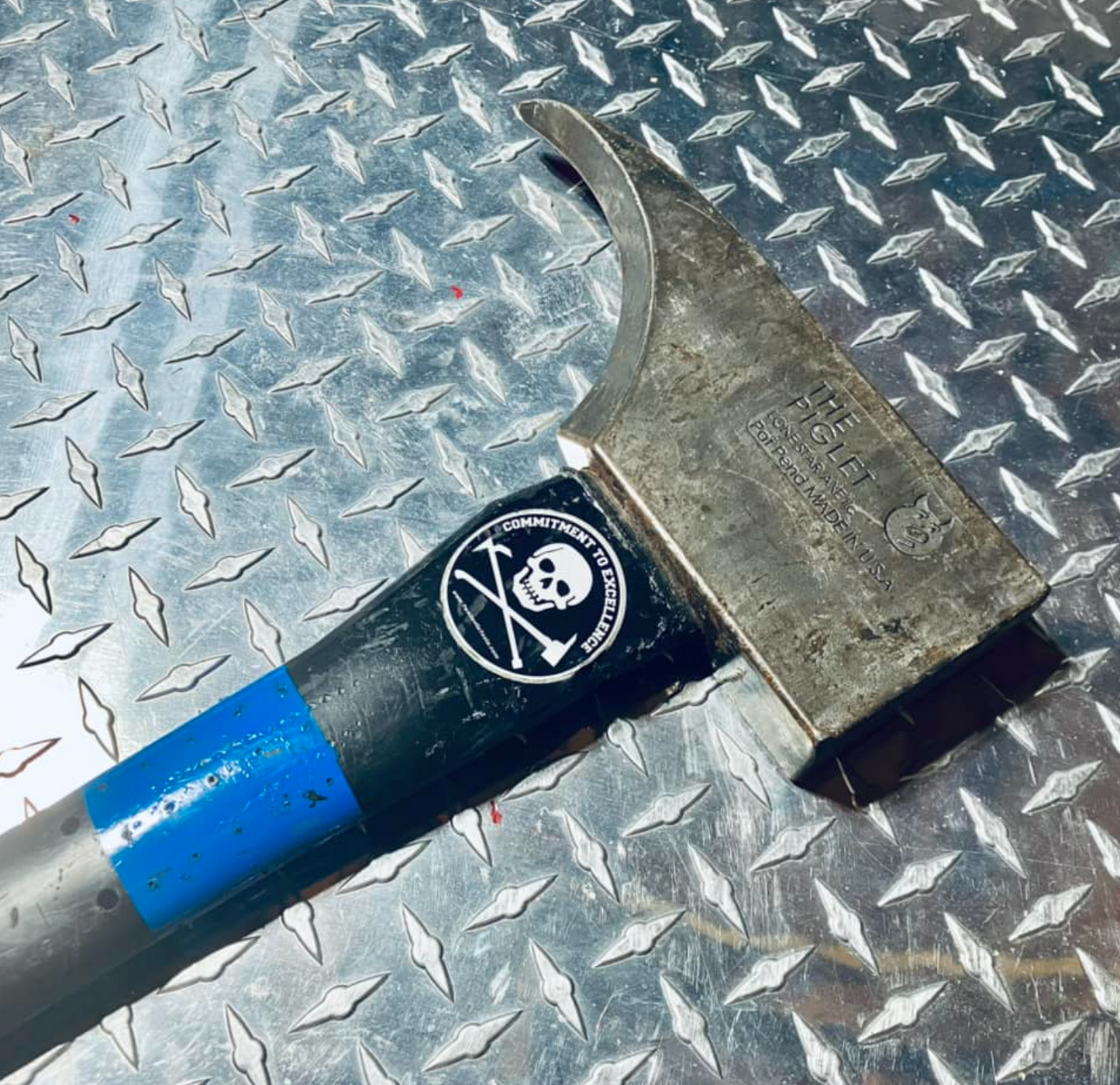 USED: Piglet, 28" Fiberglass Handle