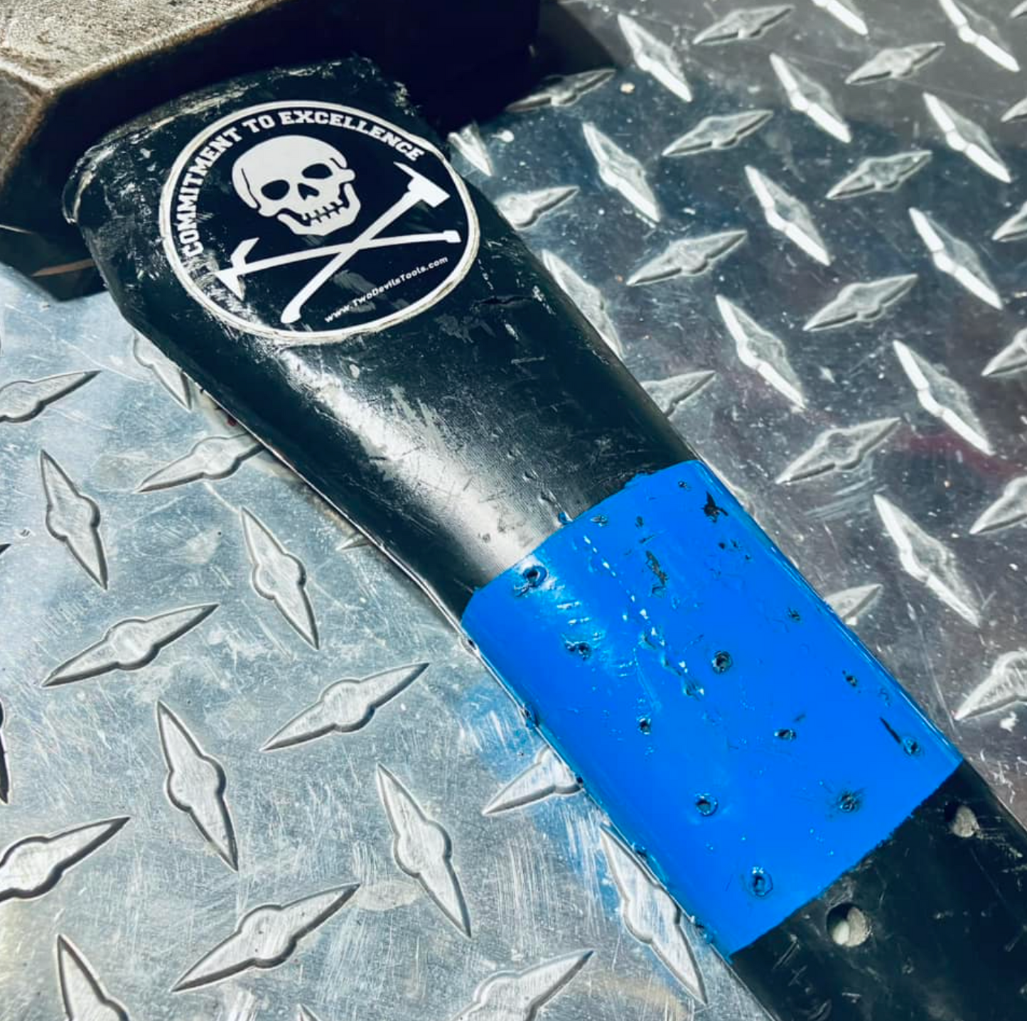 USED: Piglet, 28" Fiberglass Handle