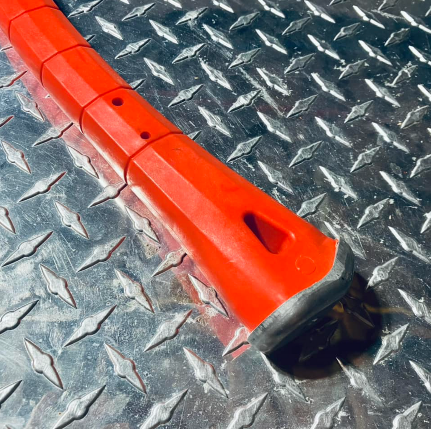 CLEARANCE: Reaper on 32" Fiberglass Handle w/ End Cap