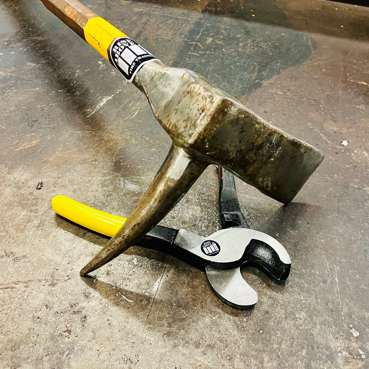 ADD A SMALL TOOL to Halligan Order!