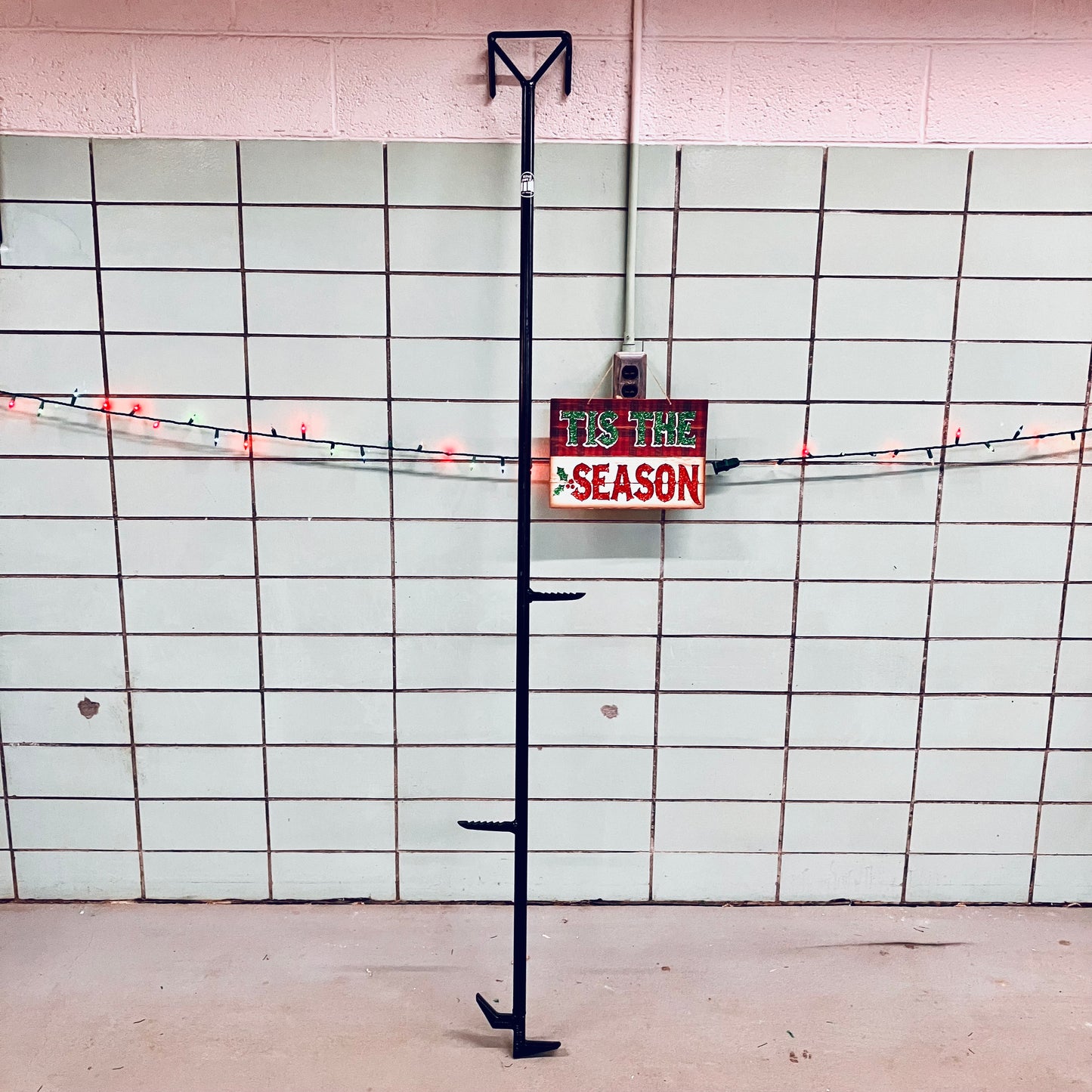 NEW!!!  The POMPIER HOOK