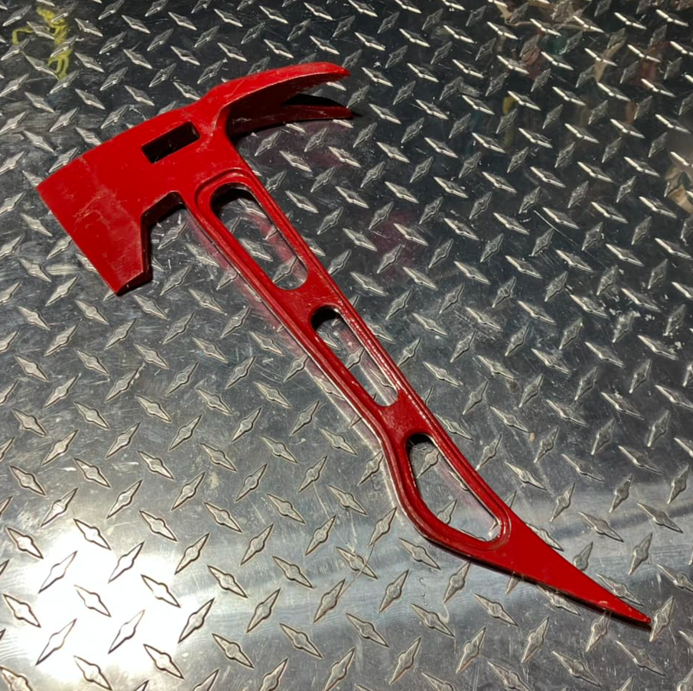 CLEARANCE: Demo T2 Crash Axe (Red)